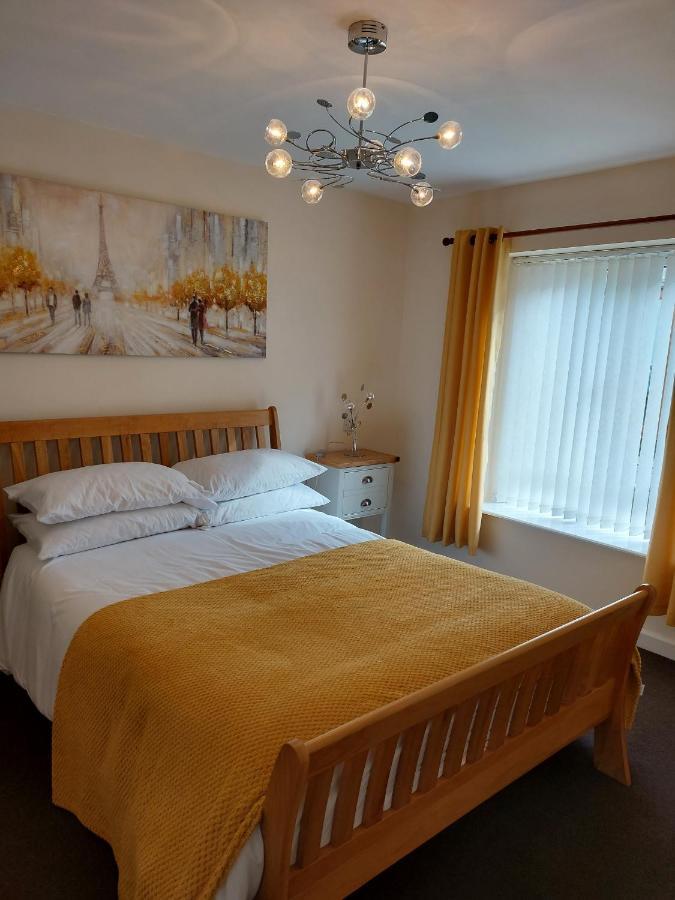 Charlton Court Apartment แรดสต็อค ภายนอก รูปภาพ